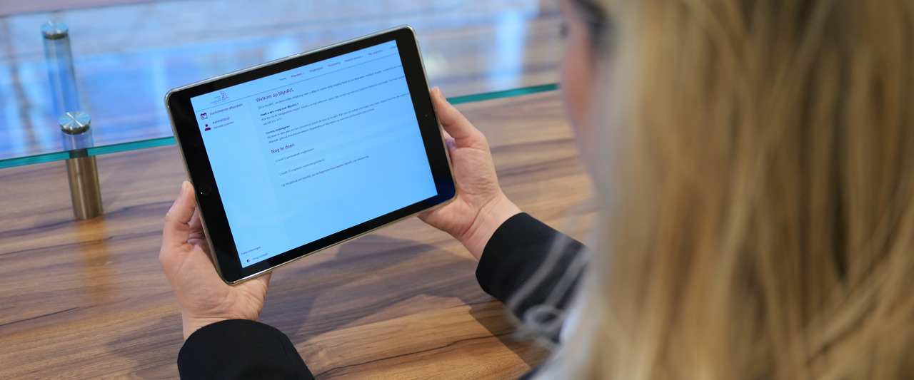 MijnAVL bezoeken op de tablet
